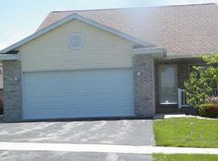 305 Lauren Ln, Watertown, WI 53094