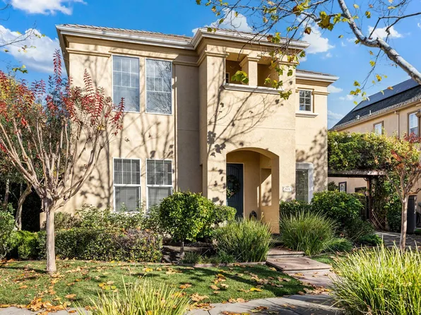 528 Hawk Dr, Petaluma, CA 94954