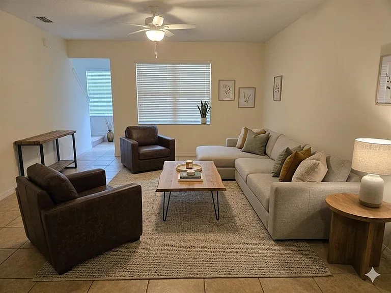 3158 Rodrick Cir #3158 — Photo 5