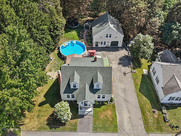 3rd image of 9 Chadwick Street