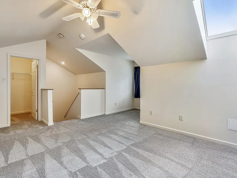 5205 Columbia Rd #9 — Photo 15