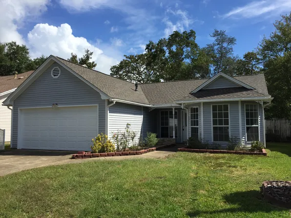 144 Meadowbrook Ct, Niceville, FL 32578