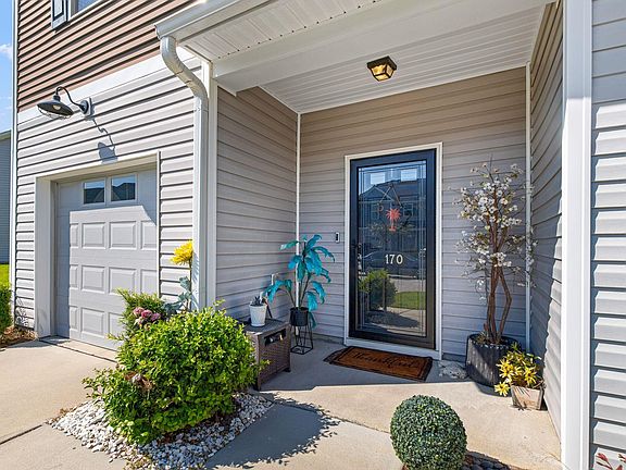 4th image of 170 Buchanan Cir