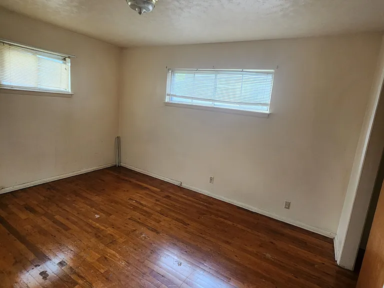601 S 2nd St #4 — Photo 4