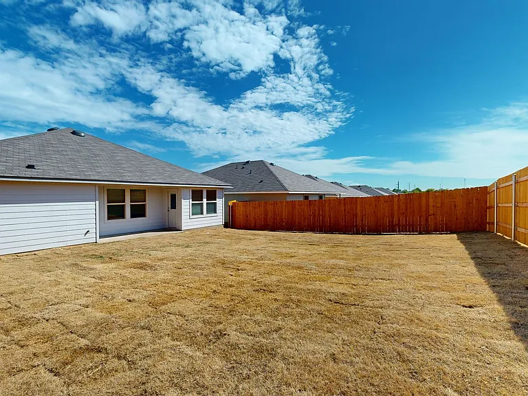 824 Chambray Dr — Photo 26