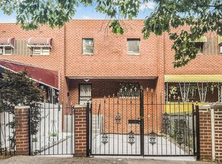 922 Tiffany St, Bronx, NY 10459