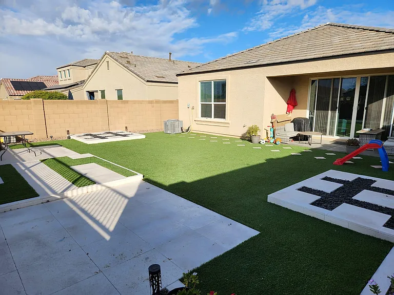 2011 W Yellowbird Ln — Photo 9
