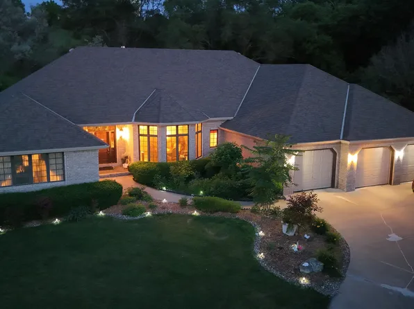 25 Quail Ct, Sioux City, IA 51104