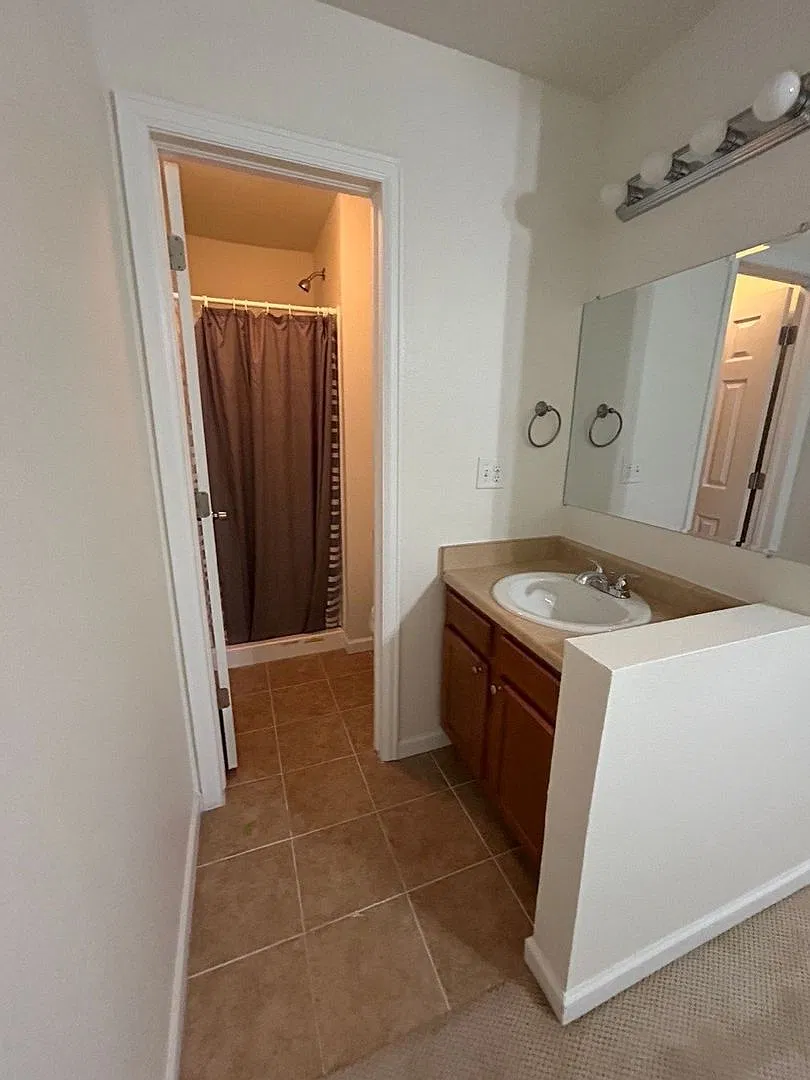 Now Pre Leasing For Fall 2027! 2 Bedroom 2 Bath Condo In East Boulder! — Photo 4