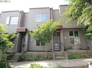 3130 SW Dolph Ct, Portland, OR 97219