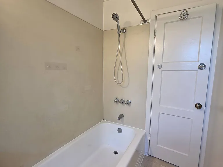 1206 Putnam St — Photo 14