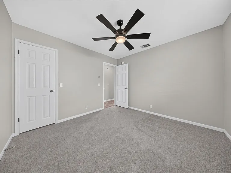241 Brian Ln — Photo 27