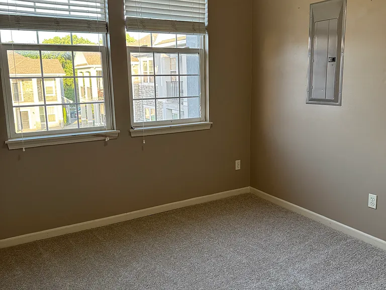 15953 S Crestview Dr — Photo 8