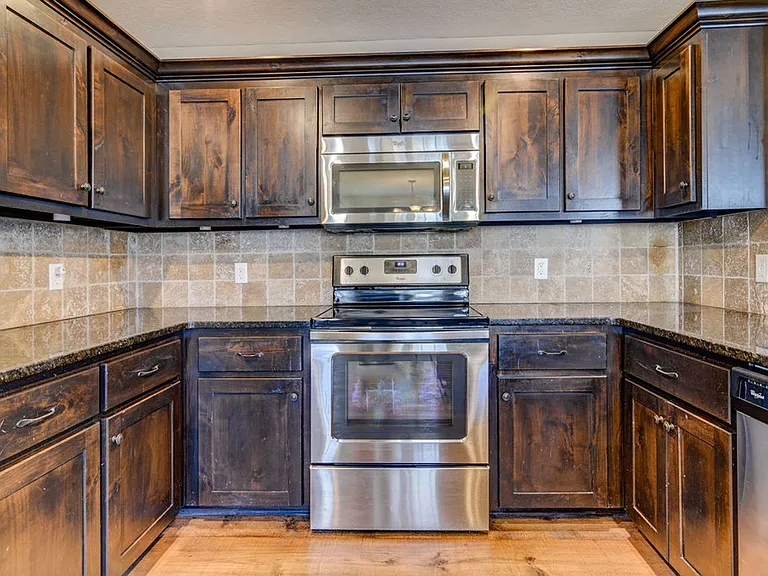 3529 S Juniper Ave — Photo 5