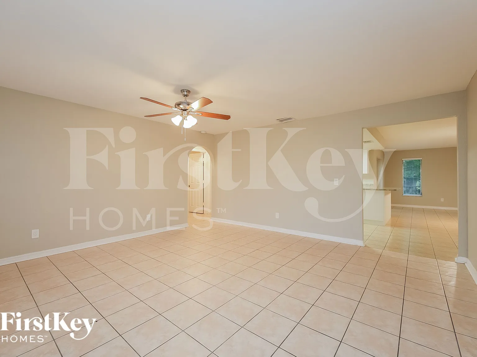 3 bed, 2.0 bath, 1440 sqft, $1,960 — Photo 3