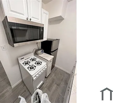 110 E Fredricks St #B — Photo 6