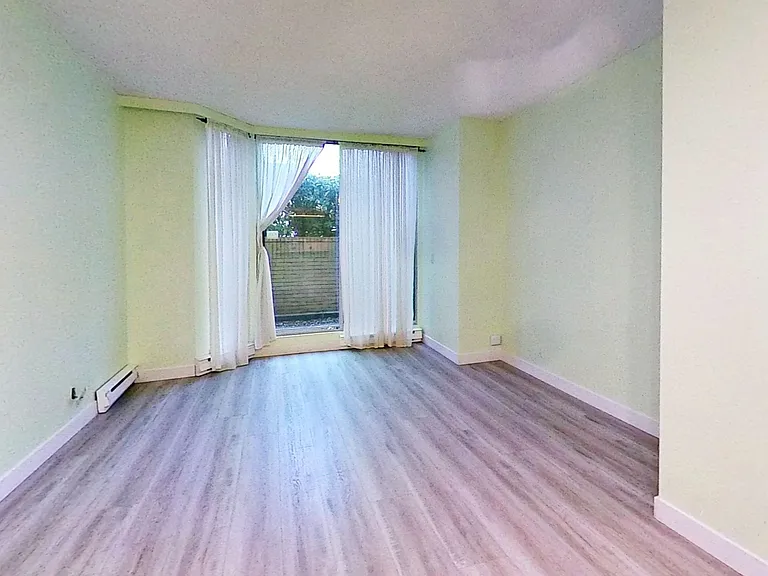 2668 Ash St #204 — Photo 2