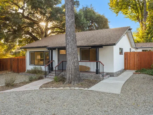385 Burnham Rd, Oak View, CA 93022