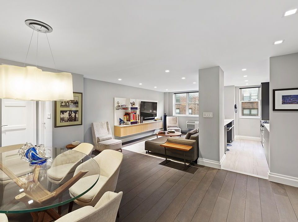 1st image of 63 E 9th St APT 3R