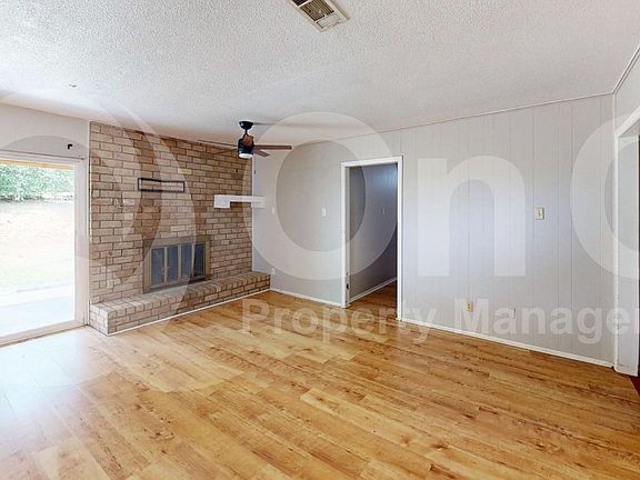 4th image of 3105 Conejos Dr