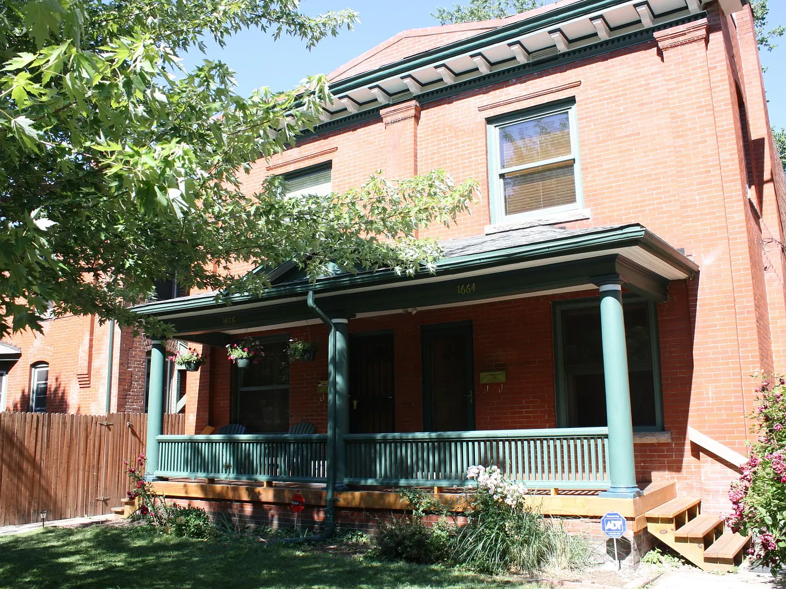 3 bed, 1328 sqft, $2,900 — Photo 1