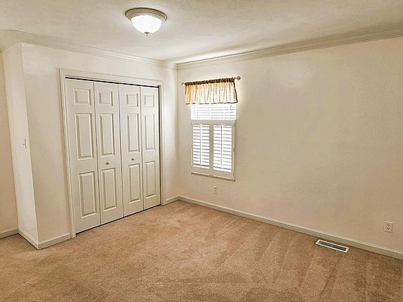 4th image of 3418 Hamilton Place Dr
