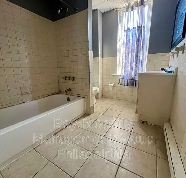 700 Pine St #2F — Photo 11