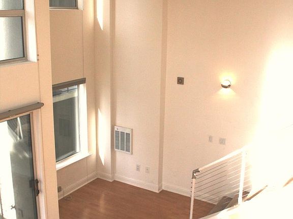 4th image of 388 Townsend St