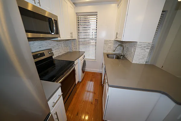 Rented by Corcoran | media 31