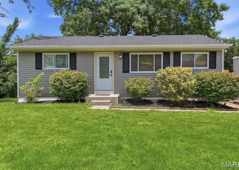 1st image of 111 Arras Dr