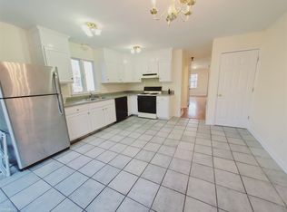 42 Keith St APT 2, Stamford, CT 06902
