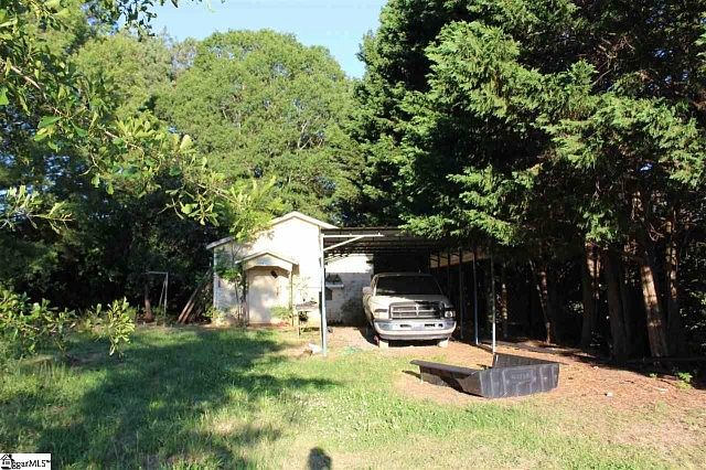 2nd image of 1220 Oak Hill Dr