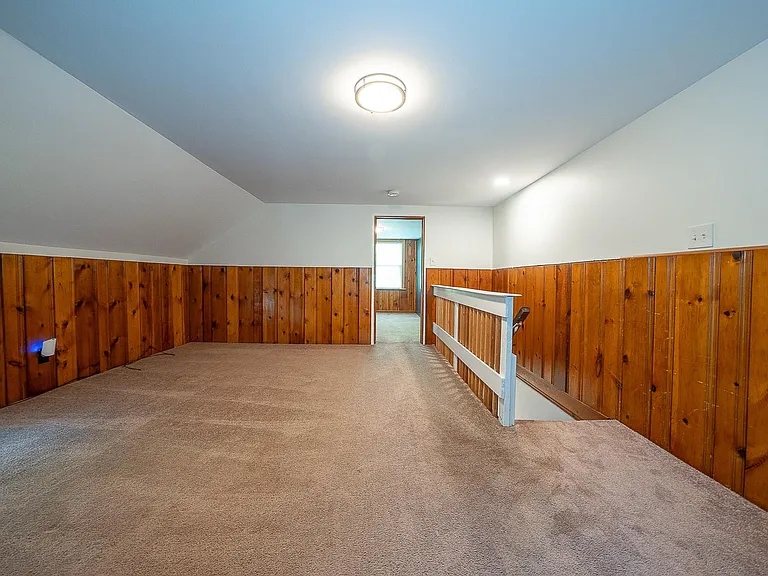 35 Eastwood Rd — Photo 17