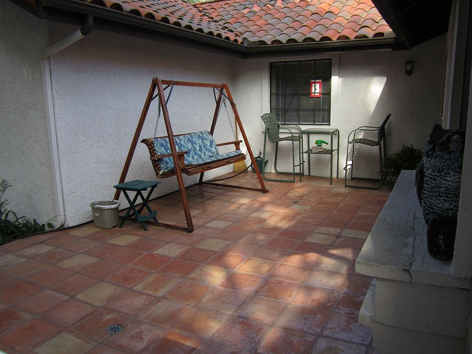 Terra Cotta Tiled Patio