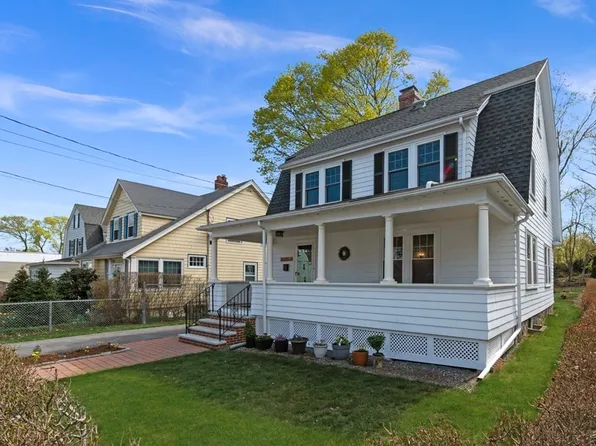 268 Humphrey St, Marblehead, MA 01945