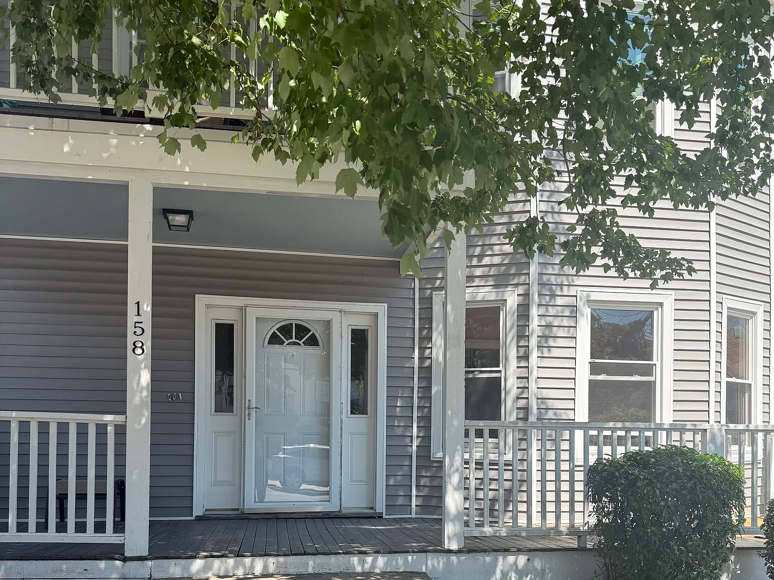 3 bed, 1376 sqft, $3,400 — Photo 1