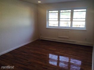 261 Logan Ave, Bronx, NY 10465