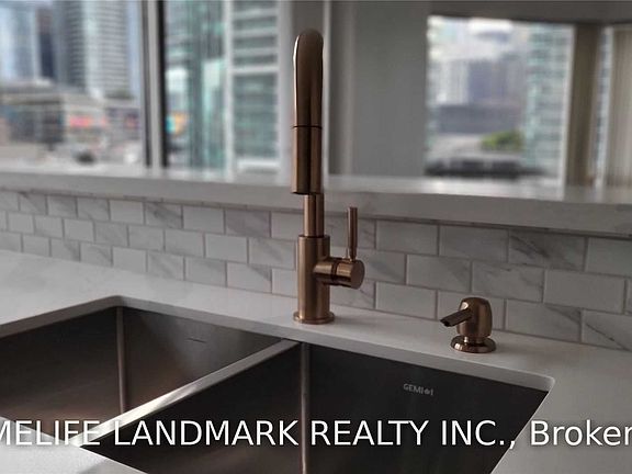5th image of 10 Queens Quay W #611