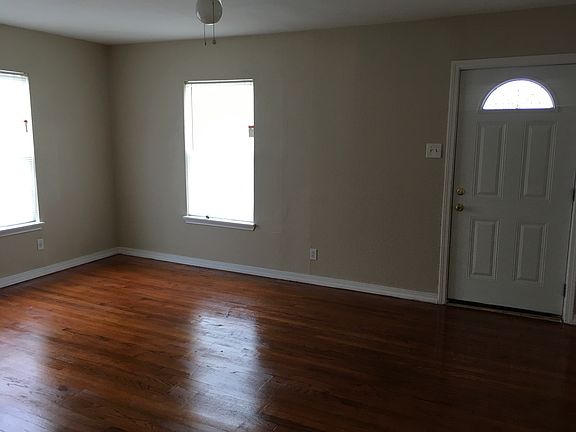 4th image of 4818 Gabriel Dr