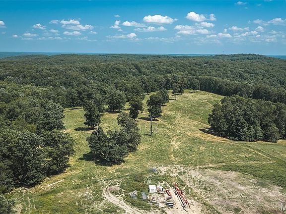 4th image of 334 Winter Ln