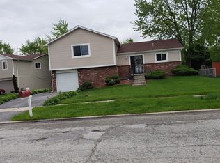 6121 Wedgewood Ct, Matteson, IL 60443