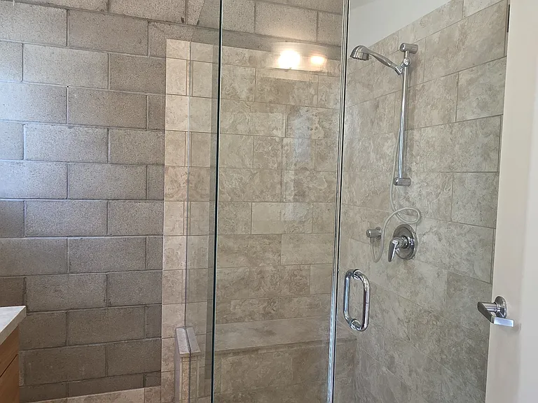 717 N Highland Ave #9 — Photo 8