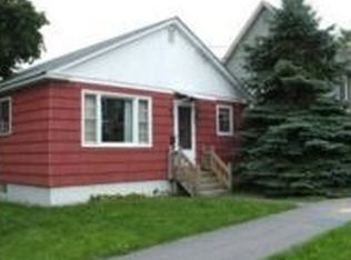 126 7th St, Bangor, ME 04401