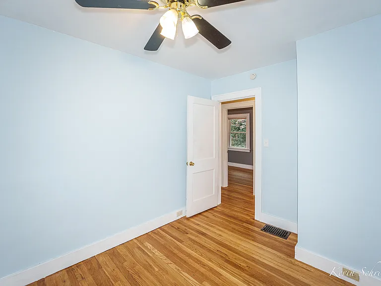 939 Veto St NW — Photo 17