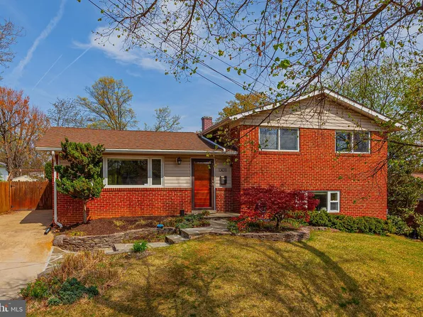 13011 Margot Dr, Rockville, MD 20853