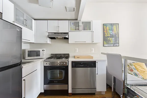 Rented by Triplemint | media 14