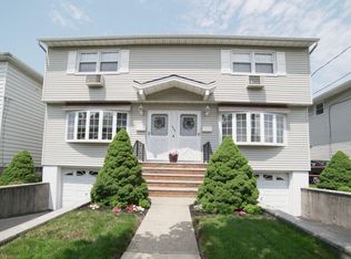 669 9th St #1, Secaucus, NJ 07094