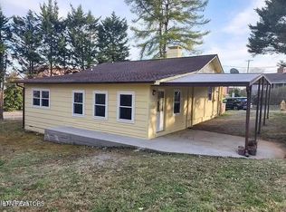 101 Verbena Rd, Oak Ridge, TN 37830