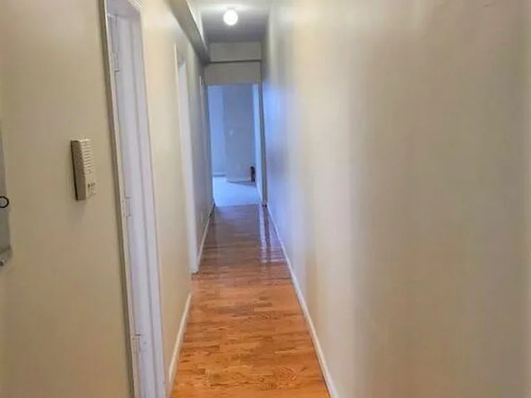 161 S 10th St #3L — Photo 3