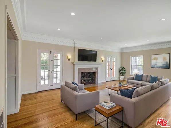 3700 Northland Dr, Los Angeles, CA 90008